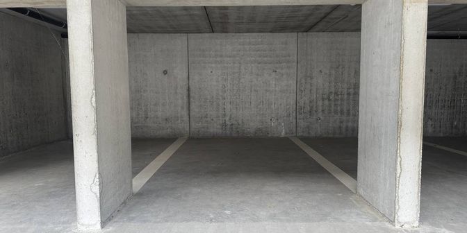 Garage à vendre à Odiel Defraeyestraat 22 boîte A003, 8800 Rumbeke
