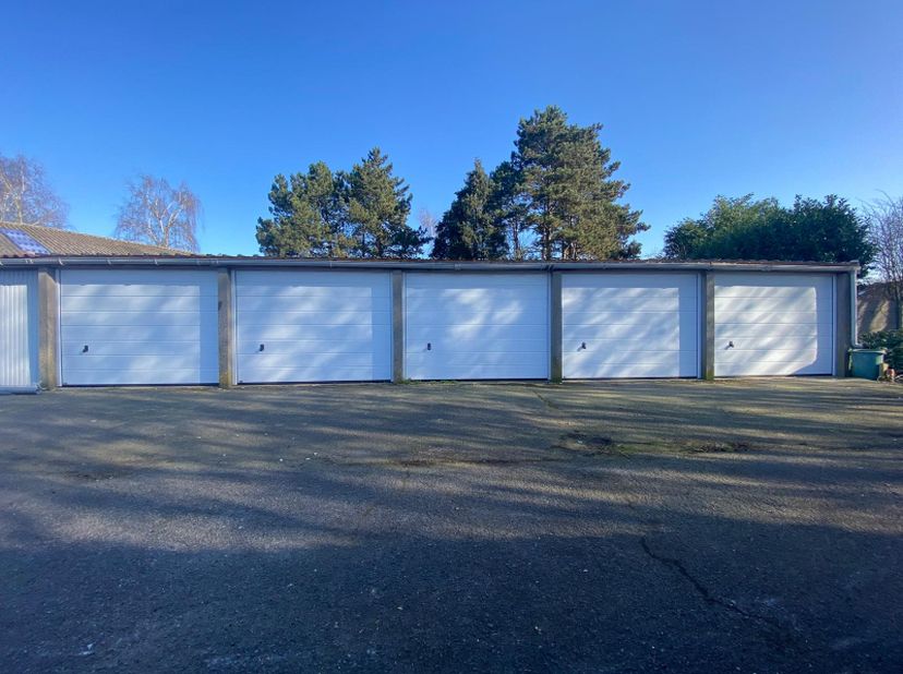 Garage te huur in Brugsesteenweg 314,
                    9030 Mariakerke