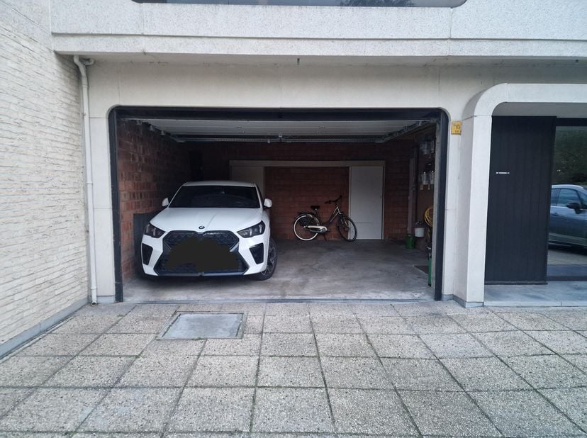 Garage te koop in Donkvijverstraat 11 bus 2,
                    9120 Beveren