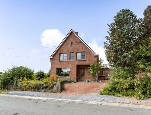                                         Woning te koop in Amougies, € 359.000
