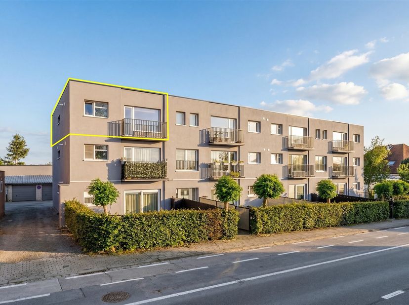 Dit appartement ligt dicht bij de “De vallei van de Serskampse Beek” en geniet dus van dit prachtige beschermd natuurgebied in de omgeving. Toch heeft