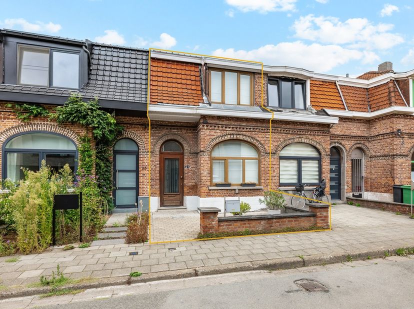 Maison à vendre à Steenstraat 21,
                    9300 Aalst