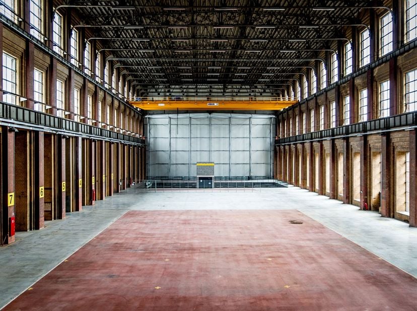 Dit magazijn te huur bevindt zich in een uniek en karaktervol industrieel gebouw op de Interescaut-site te Schelle.<br />
Het magazijn is vlot bereikb