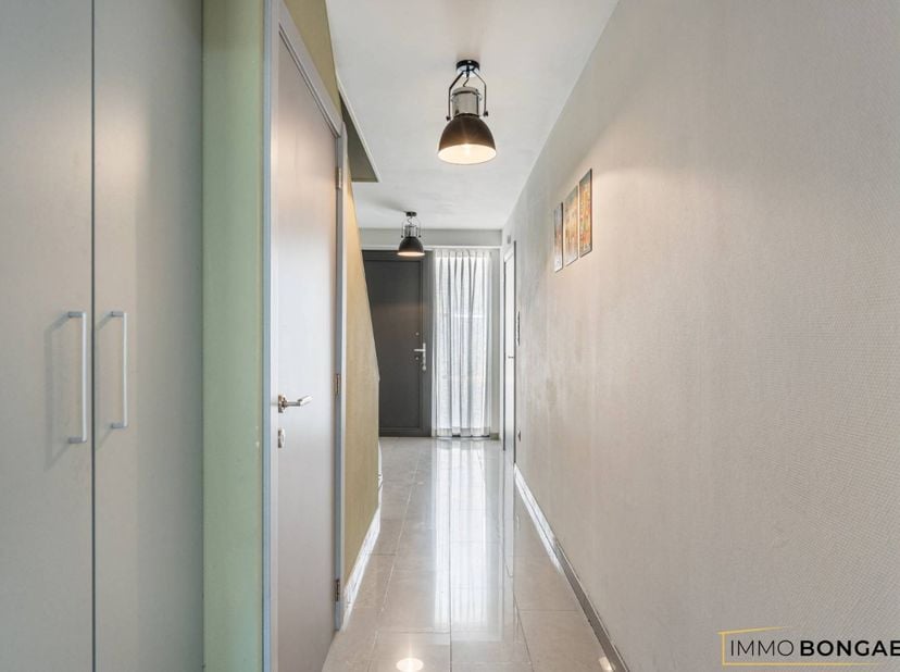 Op zoek naar een instapklare woning op een rustige en toch centrale ligging? Deze verzorgde woning in Opglabbeek (Oudsbergen) combineert comfort, ruim