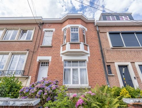                                         Bel-étage à vendre à Braine-l'Alleud, € 250.000
