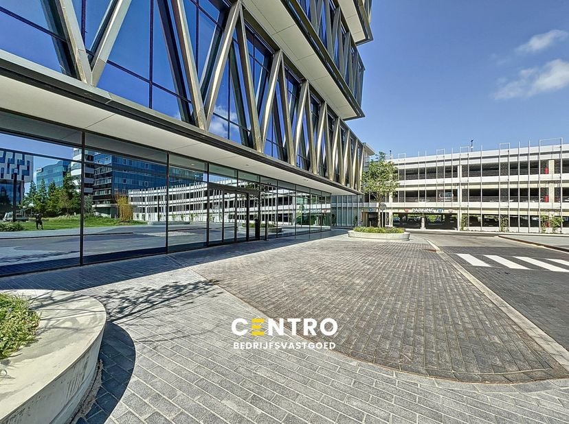 Bien professionnel à vendre
                    à 8800 Roeselare