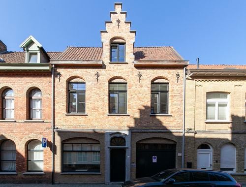                                         Kantoor te koop in Ieper, € 295.000
