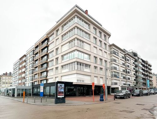                                         Bien commercial à louer à Sint-Idesbald, € 2.900

