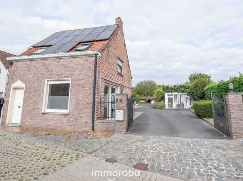 Huis te koop in Zaubeekstraat 67,
                    9870 Zulte