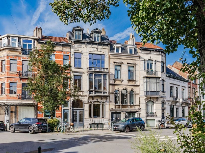 Huis te koop in ,
                    1050 Elsene