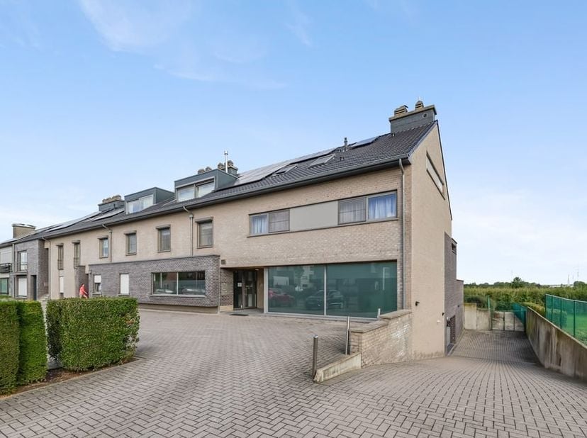 Appartement te koop in Luikersteenweg 170 bus 101,
                    3800 Sint-Truiden