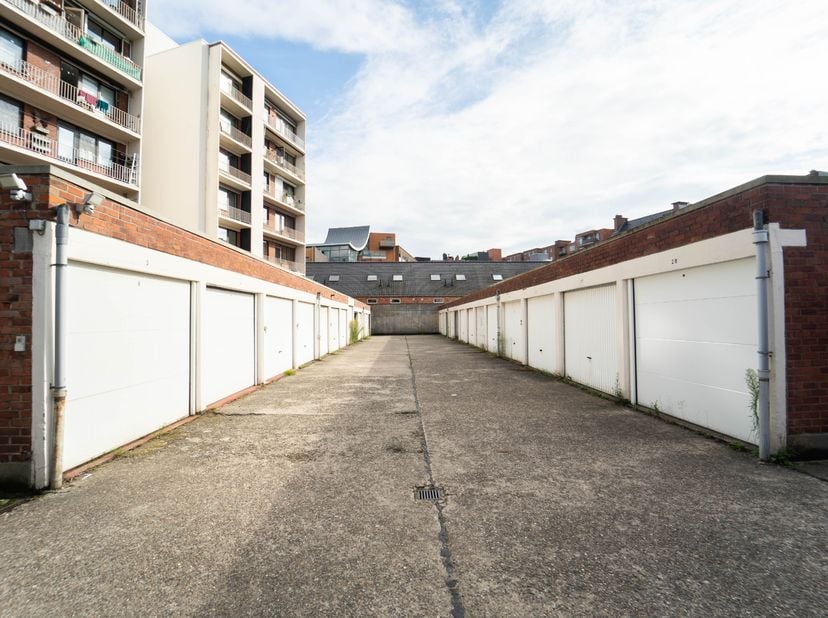 Garage à louer
                    à 9000 Gent
