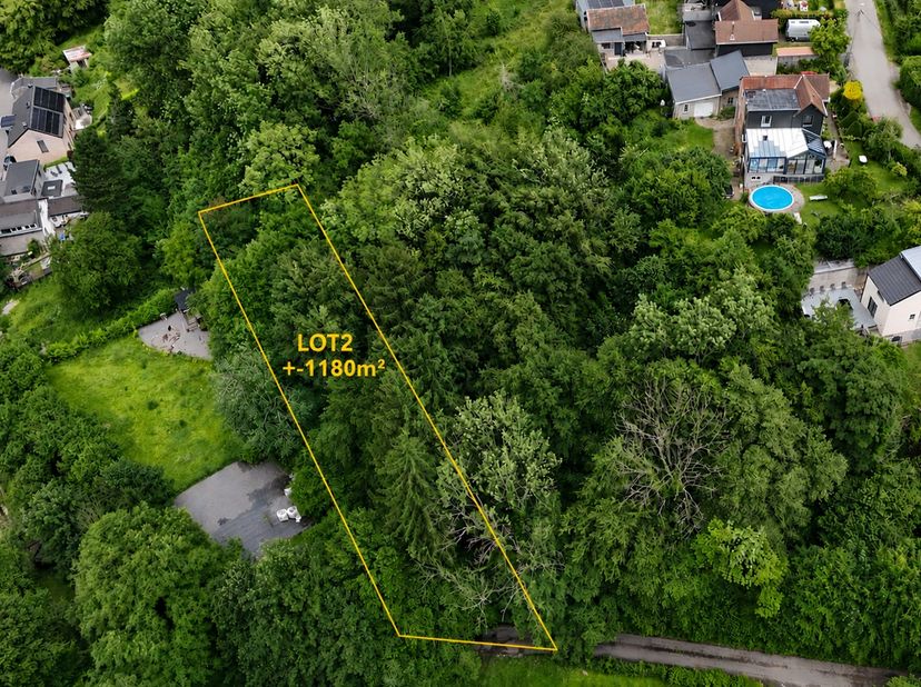 Grond te koop in rue Lonhienne,
                    4870 Forêt