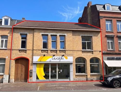                                         Kantoor te koop in Ieper, € 480.000
