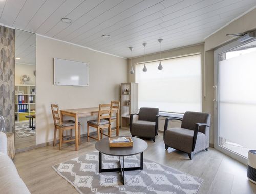                                         Bien commercial à louer à Ekeren, € 800
