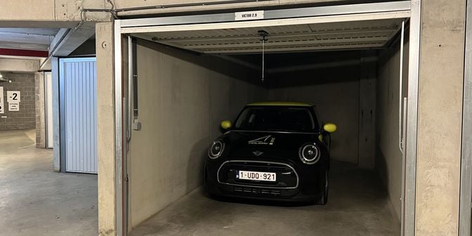 Garage à louer à Vissersstraat 7, 8380 Zeebrugge