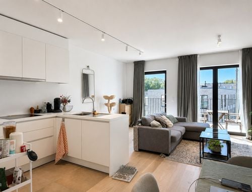                                        Appartement à louer à Gent, € 895
