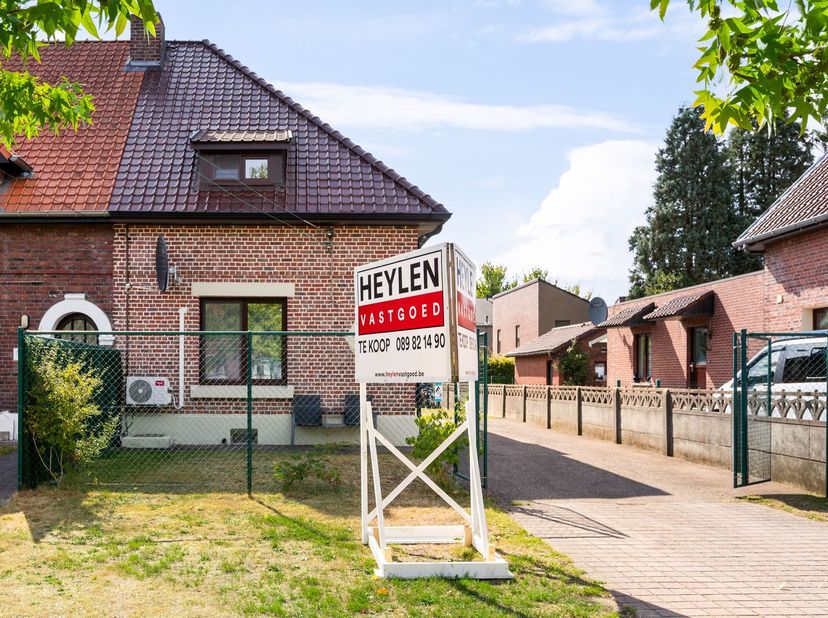 Prachtige instapklare woning op een rustige locatie in Genk<br />
<br />
Op zoek naar een gezellige, instapklare gezinswoning met een praktische ind