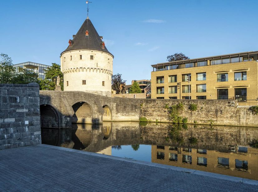 Appartement à vendre à De Paulientjes 4 boîte 0023,
                    8500 Kortrijk