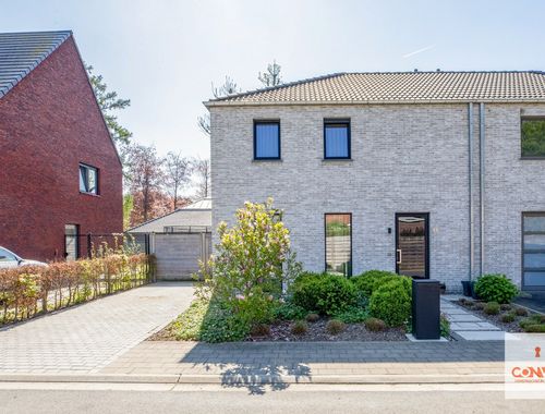                                         Maison à vendre à Merendree, € 499.000
