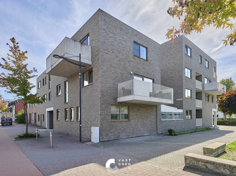 Appartement à vendre à Kamperbaan 33 boîte 2,
                    3940 Hechtel