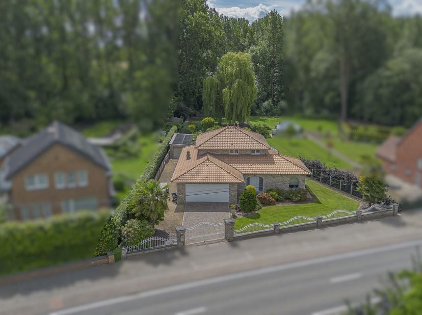 EERSTE BEZOEKDAG ZATERDAG 27 JUNI 2026 VAN 12U TOT 15U (ENKEL OP AFSPRAAK!!)<br />
SINT-LIEVENS-HOUTEM - Spaanse villa met zwembad <br />
Droomt u van