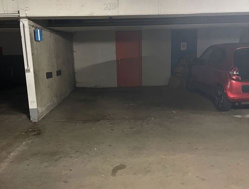                                         Kelder garage te koop in Sint-Pieters-Woluwe, € 36.000
