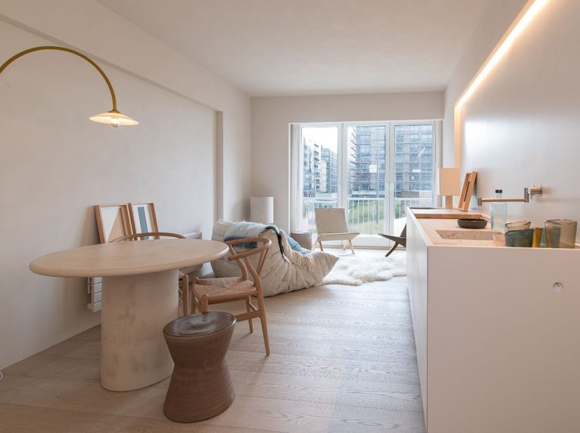 Dit uitzonderlijke  appartement waar luxe, comfort en tijdloze elegantie samenvloeien maakt deel uit van de Residentie "Ravenna" en is gelegen op een
