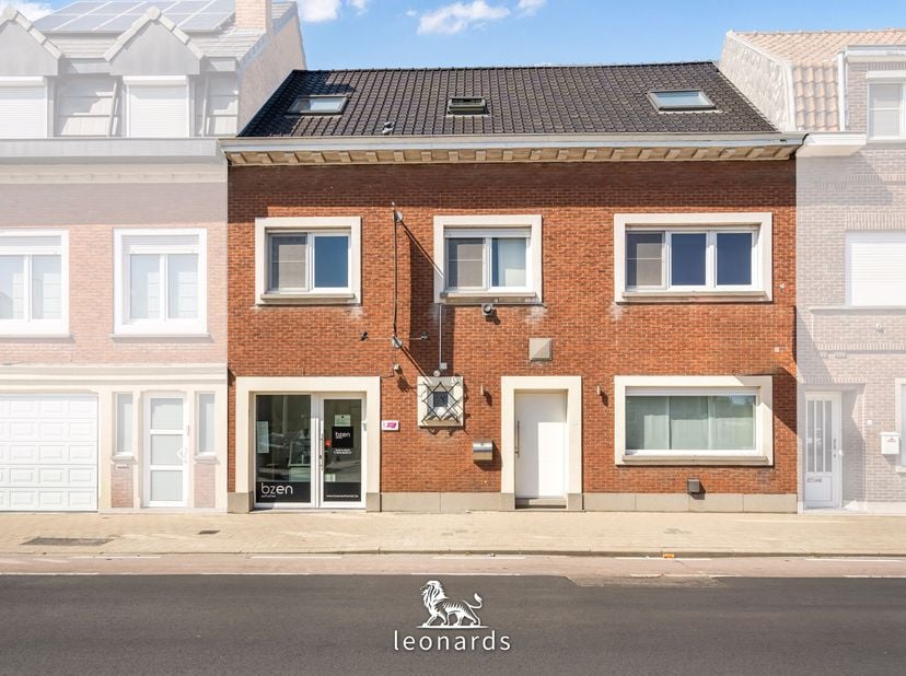 Maison à vendre à Marksesteenweg 28,
                    8500 Kortrijk