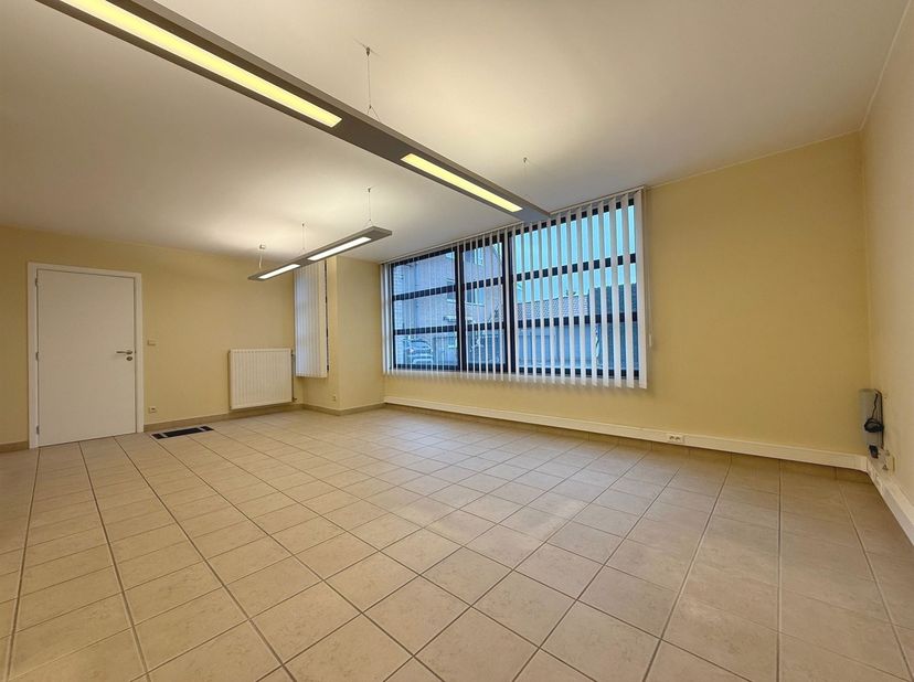 Bedrijfsvastgoed te koop in Rue de Lannoy 45/01,
                    7500 Tournai