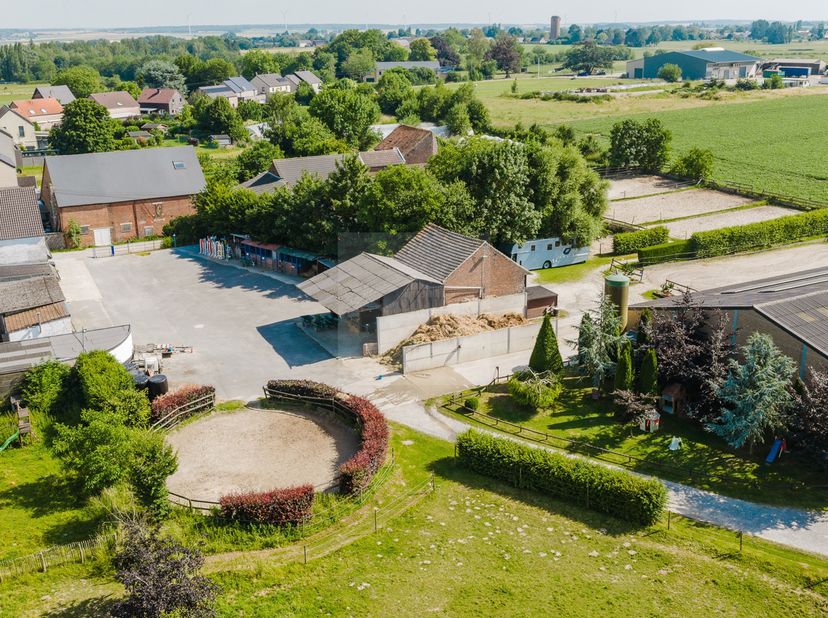 Huis te koop
                    in 6000 Charleroi
