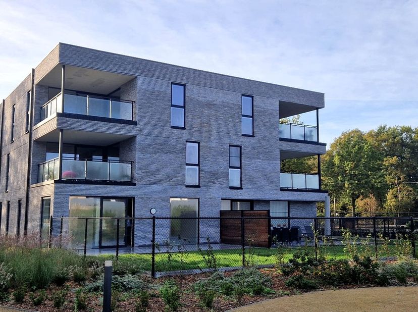 Appartement te huur in Hasseltweg 272 bus 2,
                    3600 Genk