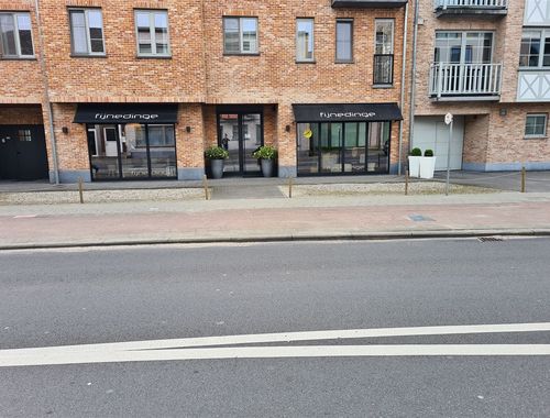                                         Garage (onderhoud) te huur in Putte, € 3.700
