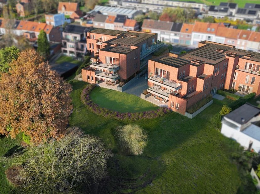 In Firlefijn woon je rustig én centraal in Sint-Niklaas, vlak bij winkels, scholen en het stadscentrum. Het project omvat 25 appartementen en 2 woning