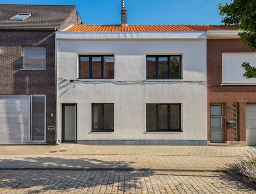                                         Eengezinswoning te koop in Ekeren, € 399.000
