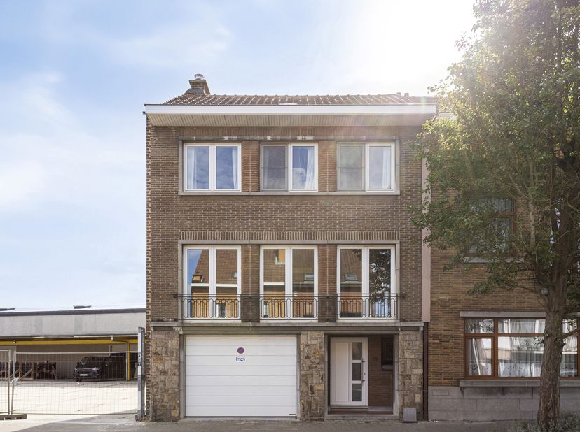 Huis te koop in Georges Wittouckstraat 79,
                    1600 Sint-Pieters-Leeuw