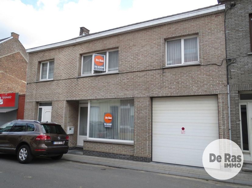 Huis te koop in Rammelstraat 52,
                    9340 Lede
