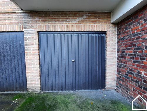                                         Garage te huur in Ieper, € 50
