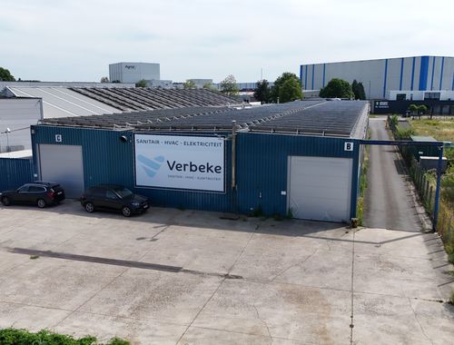                                         Bedrijfsgebouw te huur in Deinze, € 1.225
