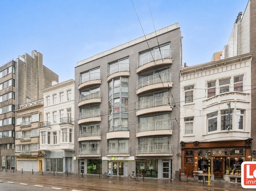 In het hart van Oostende, op wandelafstand van zee, worden 9&amp;nbsp; twee-slaapkamerappartementen en 10 privé bergingen te koop aangeboden waarvan 1 op