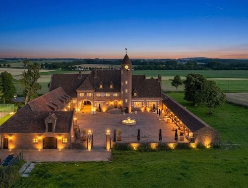                             Kasteel te koop in Dottignies
