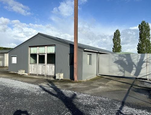                                         Opslagplaats te huur in Aarsele, € 400
