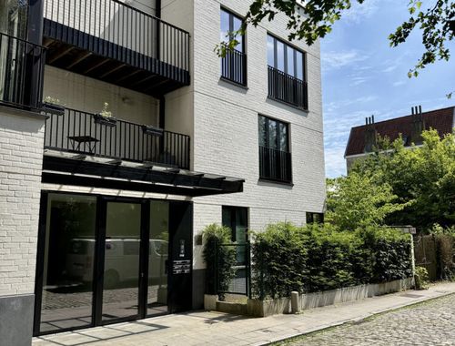                                         Appartement à louer à Watermael-Boitsfort, € 1.150
