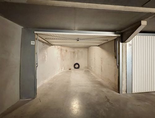                                         Garage te huur in Heist-aan-Zee, € 180
