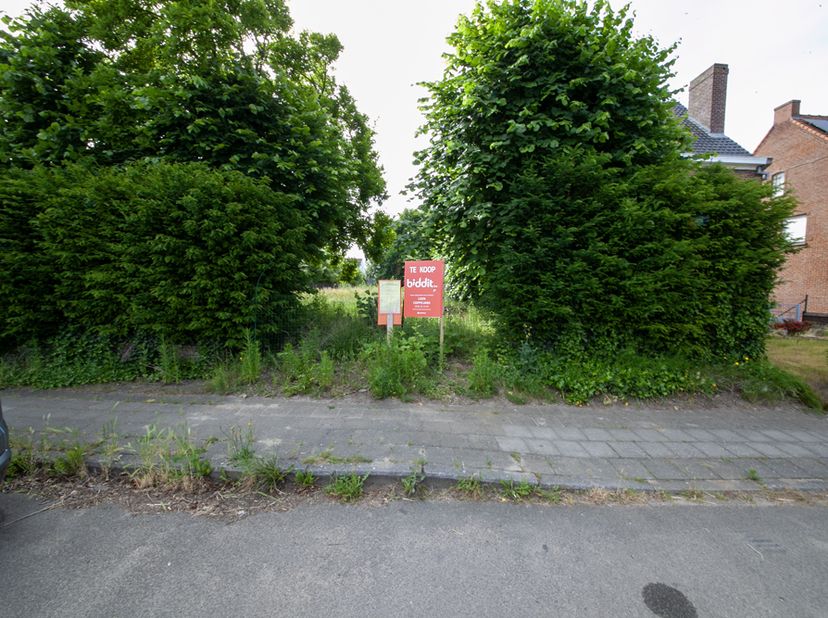Grond te koop in Oudenaardsesteenweg 541,
                    8581 Kerkhove