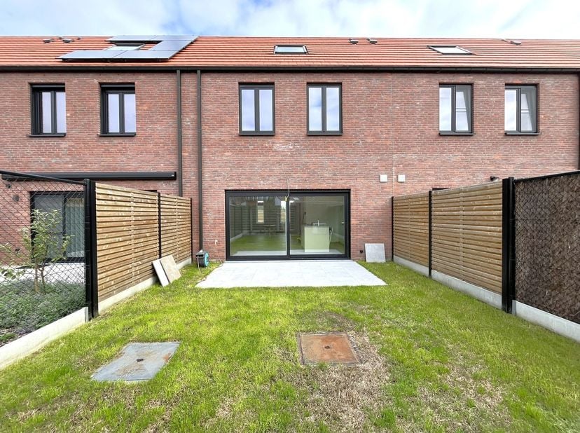 Huis te huur in Molenstraat 145,
                    8310 Assebroek