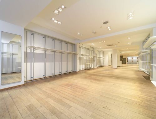                                         Bien commercial à louer à De Panne, € 4.500
