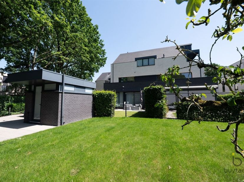 Appartement à vendre
                    à 2970 's Gravenwezel