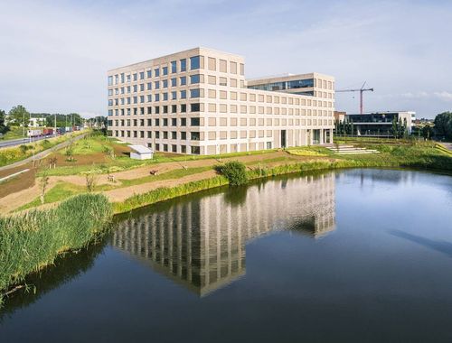                                         Kantoor te huur in Kortrijk, € 13.000
