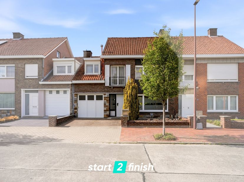 Kijkdag op zaterdag 13/6 van 10u30 tot 11u30. Reserveer snel uw plaats via volgende link: https://bricx.be/kopen/karaktervolle-gezinswoning-lichtervel